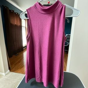 Business sleeveless top